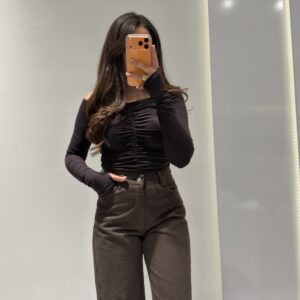 Dilvin Omuzları Açık Büzgülü Top -ACI KAHVE