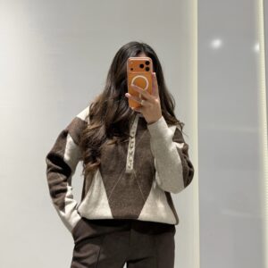 Düğme Detaylı Baklava Desen Triko